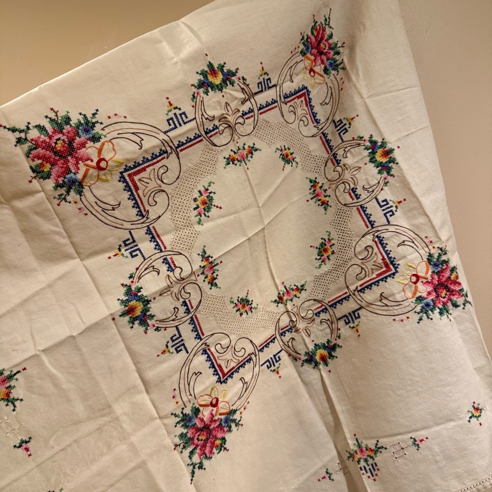 Embroidered Floral Cotton Tablecloth - Ecru with Multicolor Cross-Stitch